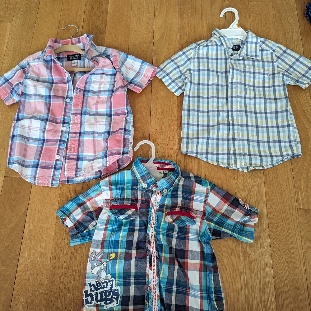 Lot of 3 boy plaid button up short sleeves shirt size 3T pre-owned